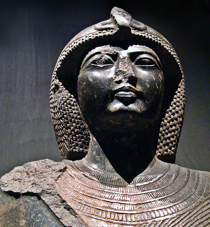 Ramses II statue.