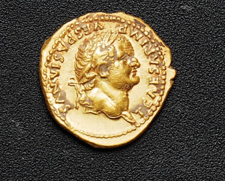 Gold coin from Pompeii